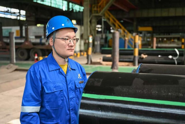 《新湖南》“鋼管匠人”匠心報(bào)國(guó)——記“新時(shí)代新雷鋒”、衡鋼高級(jí)工程師左國(guó)鋒